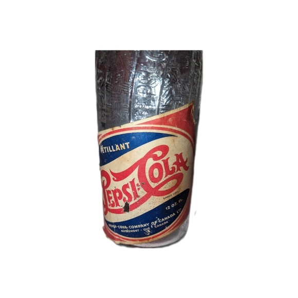 1940s Pepsi-Cola with Paper Label from Outremont, PQ - Picture 2 of 5